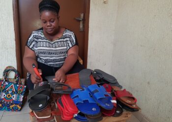 Agbo Deborah, la cordonnière passionnée