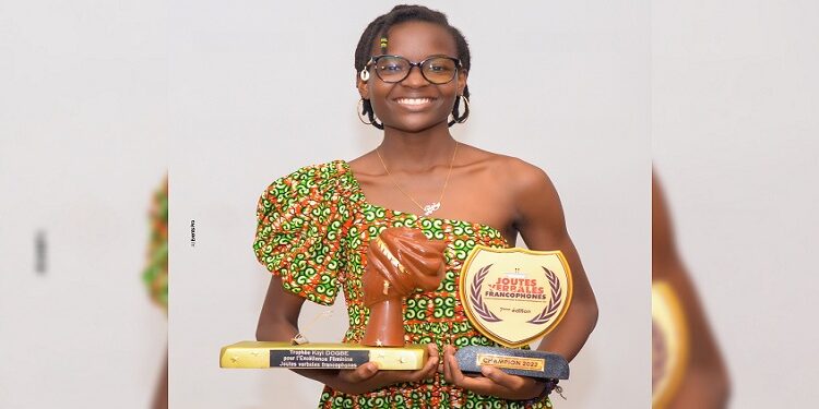 Déborah Abidé AGUIM, une férue  du slam et d’art oratoire, multi-primée