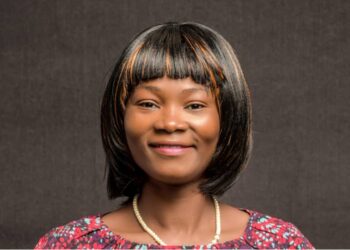 Elles créent leur boutique sur whatsapp pour joindre les deux bouts : l’exemple d’Emilie MANABE