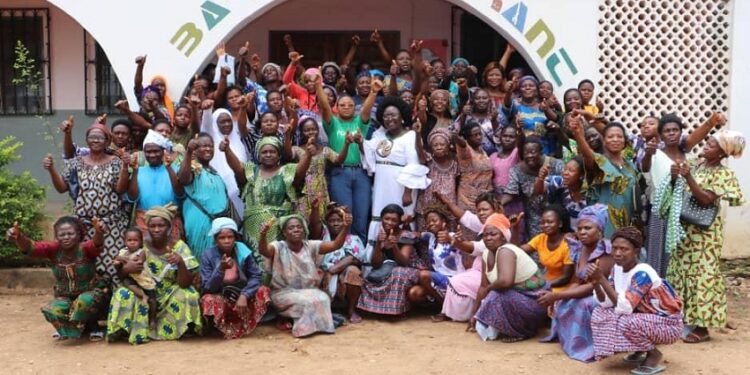 Quatre groupements féminins portés sur les fonts baptismaux à Atakpamé