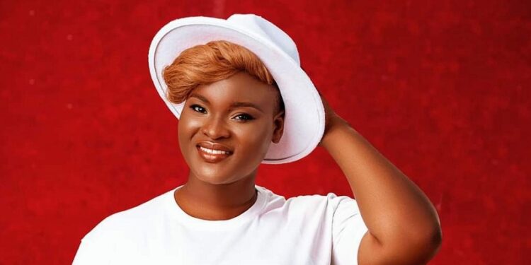 Elisabeth Apampa, un véritable « bulldozer » sur tous les fronts