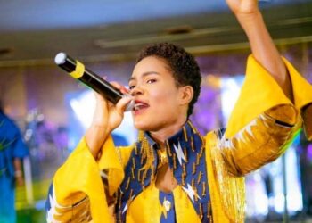 Almok, la diva de la musique togolaise invitée au festival des Afropéennes