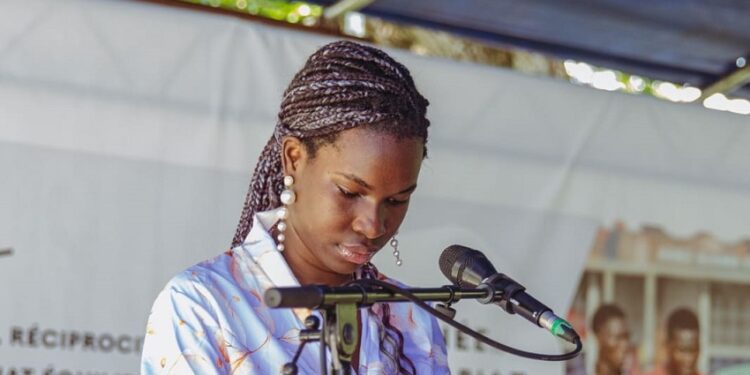 Rebecca Lieben AHIANLE allie la communication et la technologie pour en faire un mix utile