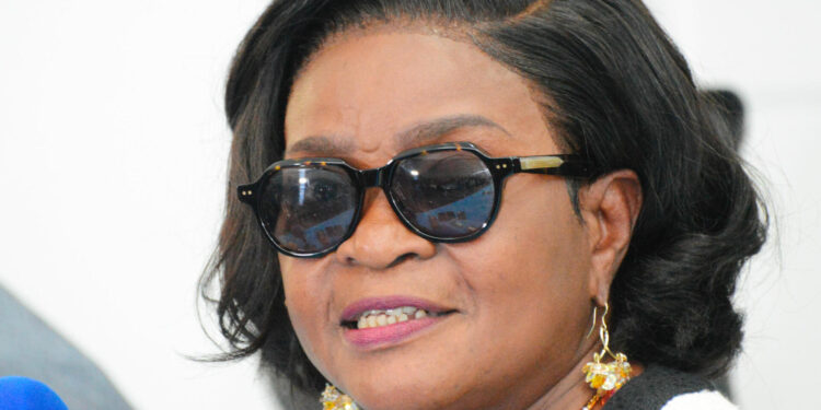 Zouréhatou Kassah-Traoré, gouverneure du District Autonome du Grand Lomé, prend officiellement fonction