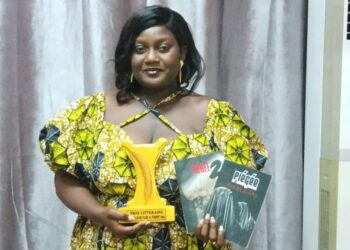 L’écrivaine Alexa Keas décroche le prix littéraire « Meilleure plume au féminin »