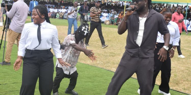 Togo : Quand les messages aux jeunes filles se heurtent aux incohérences culturelles