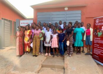 Wetricare ouvre le “coin rouge” et sensibilise les jeunes à la santé sexuelle et reproductive 