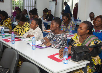 Vers un traitement médiatique plus sensible au genre : l’association Ekina et le webmagazine Ekinamag renforcent les capacités des journalistes sur les droits des femmes